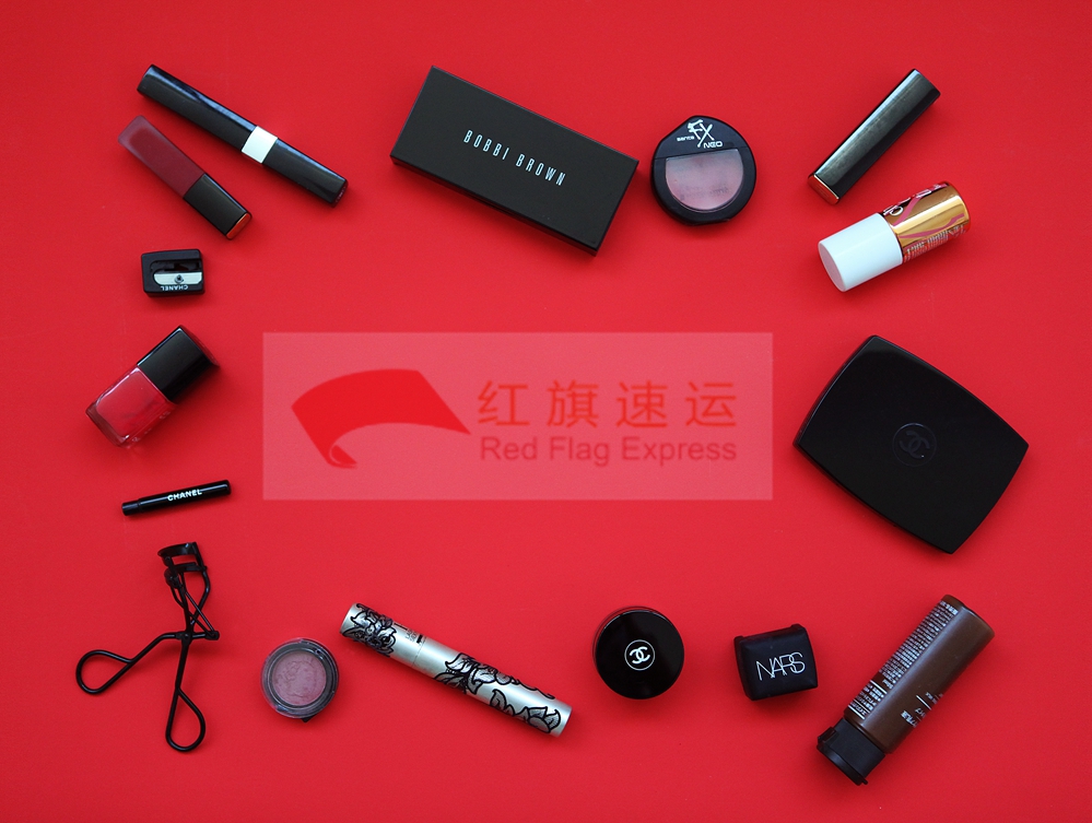 16587299844384.jpg 攝圖網(wǎng)_500567391_中國(guó)紅背景節(jié)日化妝品擺放(企業(yè)商用)_副本.jpg