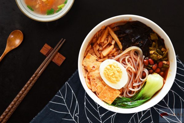 暢享傳統(tǒng)美食，螺螄粉直達(dá)臺(tái)灣